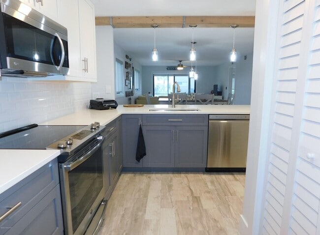 Foto del edificio - 3160 N Atlantic Ave