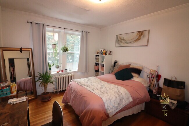 Foto del edificio - 44 Longwood Ave