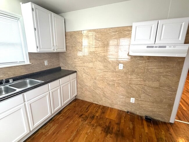 Foto del edificio - 21848 Nevada Ave