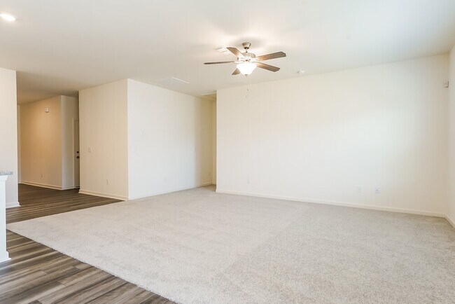 Foto del edificio - 752 Shepard Rock Dr