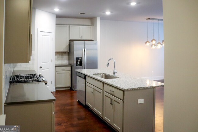 Building Photo - 1317 Heights Park Dr