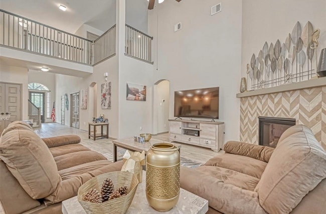 Building Photo - 127 Teralyn Forest Dr