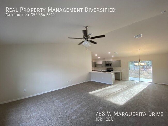 Foto del edificio - Desirable Citrus Springs Neighborhood 3/2/...