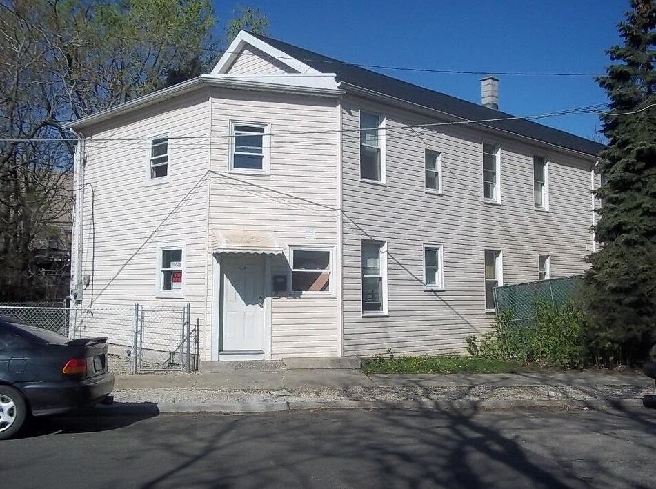 Primary Photo - 3201 S Archer Ave