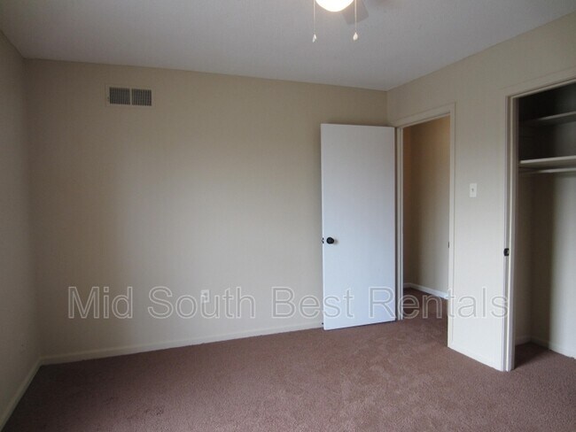 Building Photo - 3374 Burgess Dr