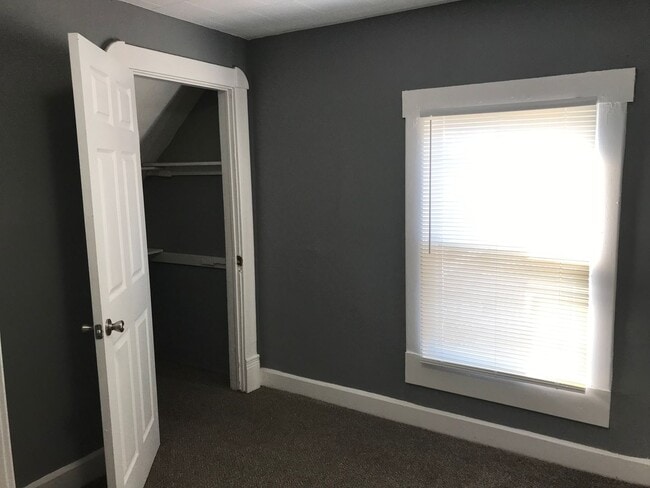 Building Photo - Olney 1135