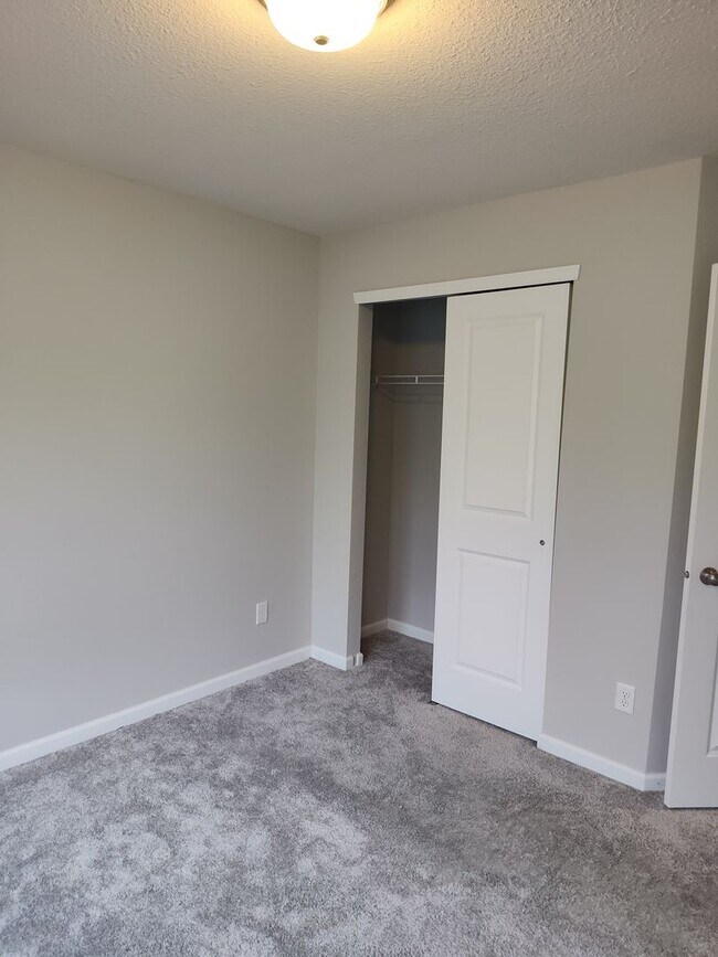 Foto del edificio - Great 3 bedroom, 2 bathroom townhome