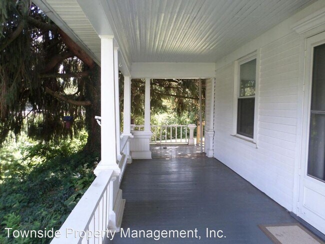 Building Photo - 3 br, 1.5 bath House - 1075 Cambria St.