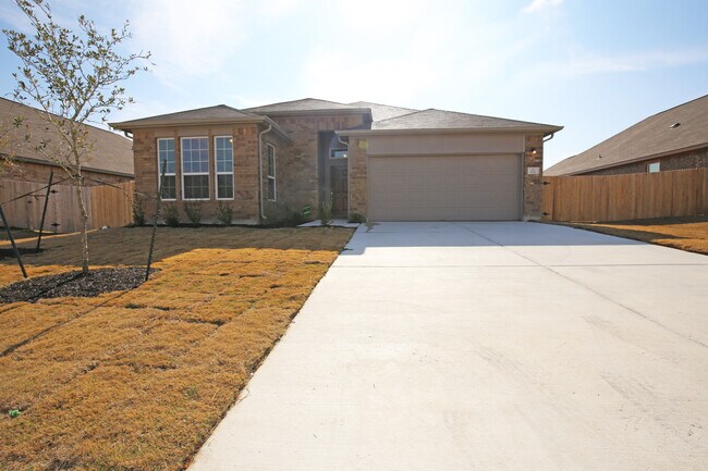 Front view - 122 Balsam St