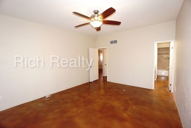 Building Photo - 4628 E Camino Casa Redondo