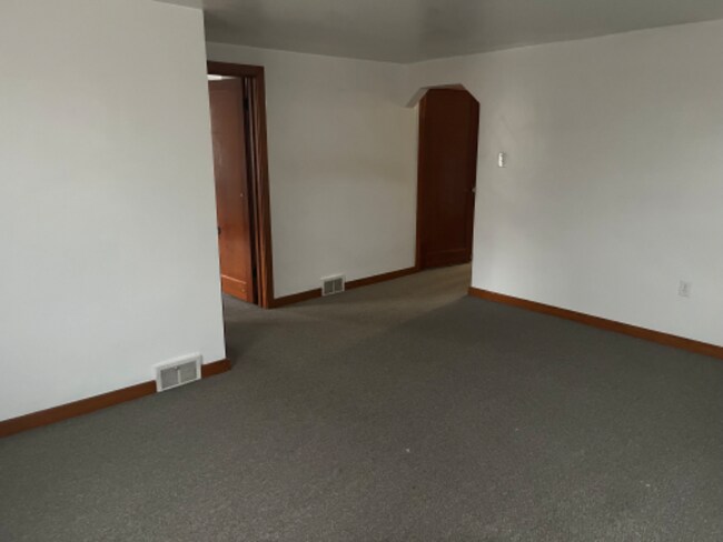 Foto del edificio - 198 Herron Ave