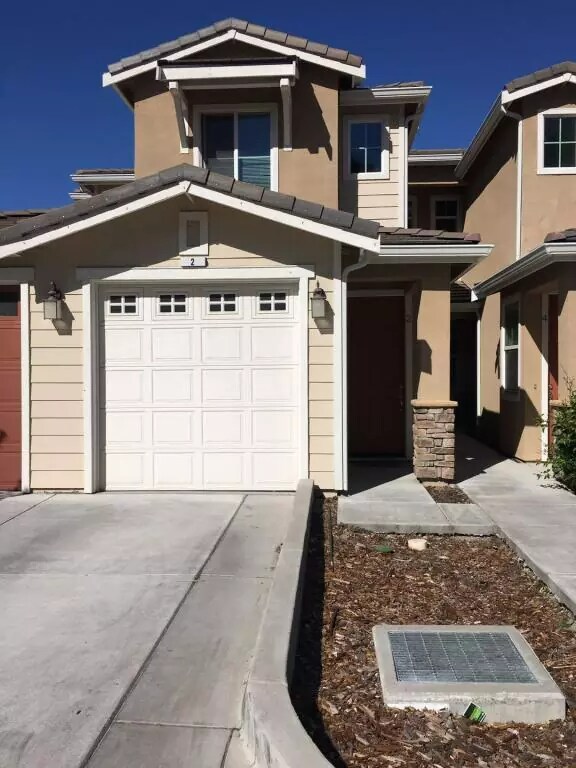 Primary Photo - 209 Elworthy Ranch Cir