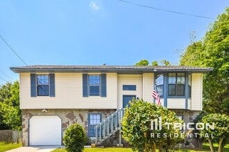 Building Photo - 2053 Stablewood Cove