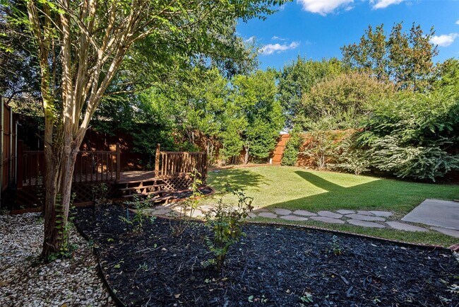 Building Photo - Adorable 3bed/2.5bath house