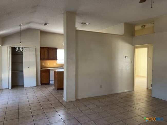 Building Photo - 4405 Greenlee Dr