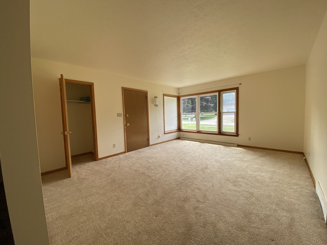 Primary Photo - 238 Northpark Dr