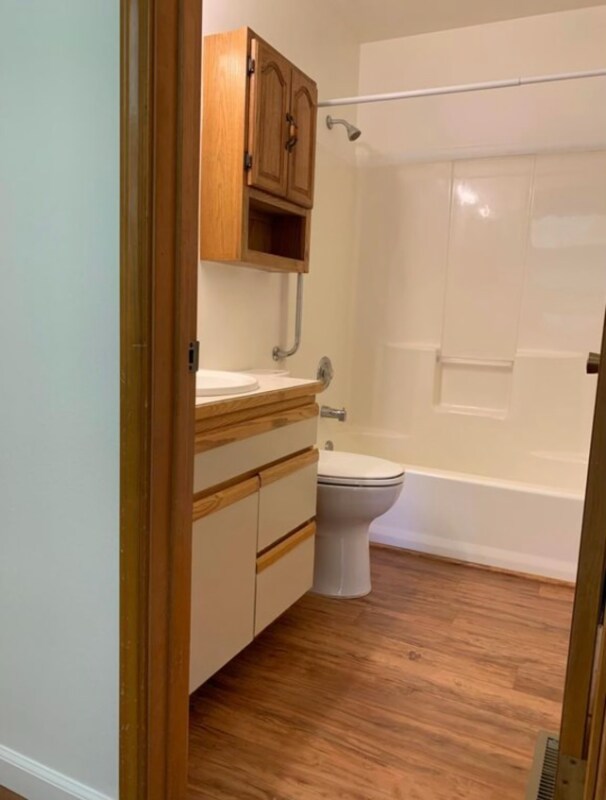 Foto del edificio - 10482 N Maple St