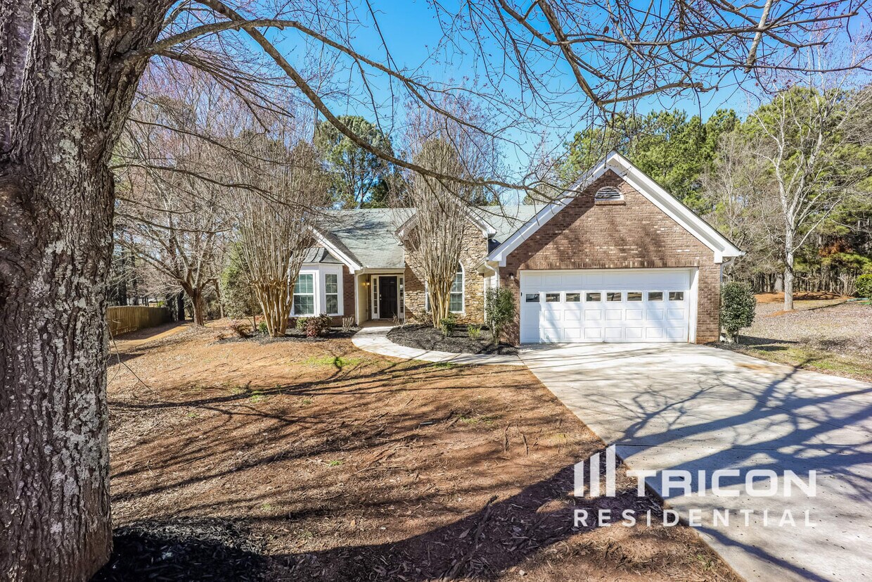 Foto principal - 437 Eglington Tr