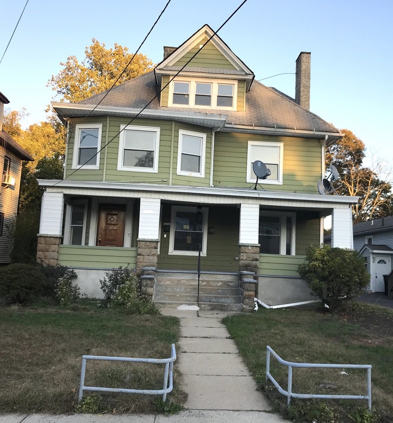 Primary Photo - 727 Carlton Ave