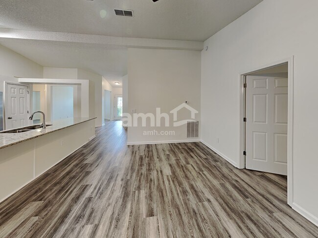 Building Photo - 12310 Mountain View Terrace