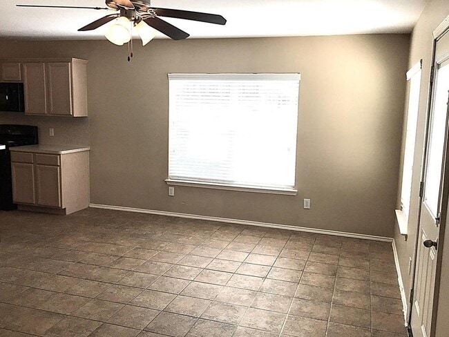 Foto del edificio - 15639 Barber Grove Ln
