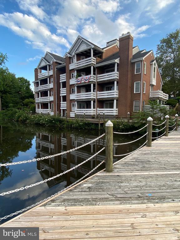 Foto del edificio - 7604 Lakeside Village Dr