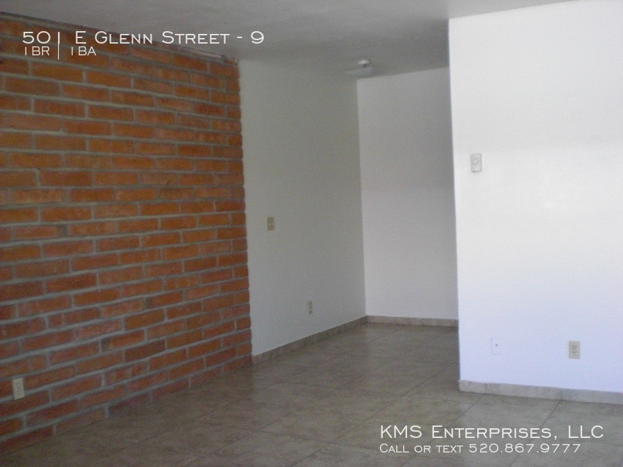 Primary Photo - 501 E Glenn St