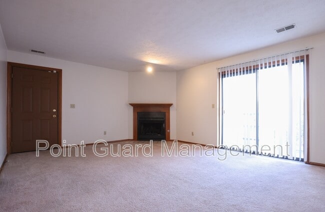 Building Photo - 1268 Golden Gate Dr