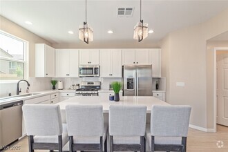 Building Photo - 10212 Starlit Cyn Ct