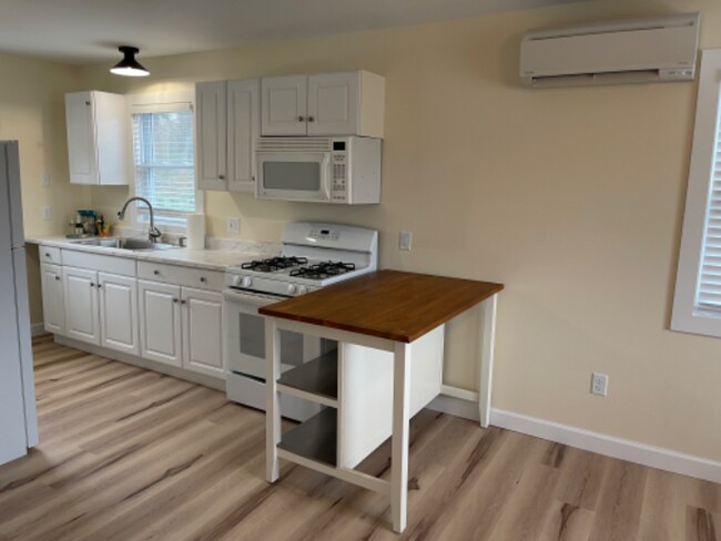Foto del edificio - 9225 Seahawk Rd
