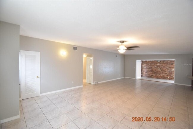 Building Photo - 8720 Flame Vine Ave