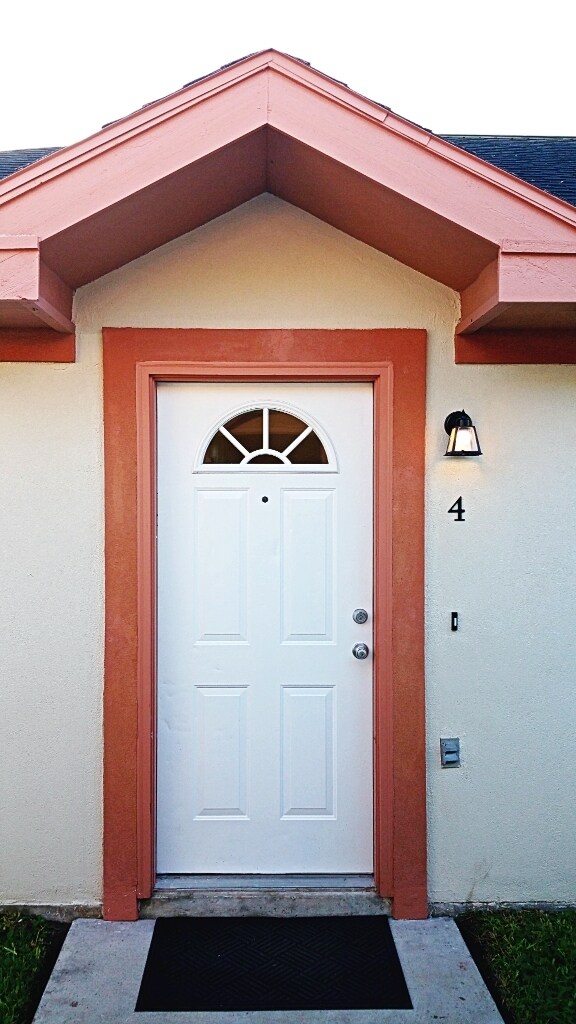 Foto del edificio - 1900 W Douglas St