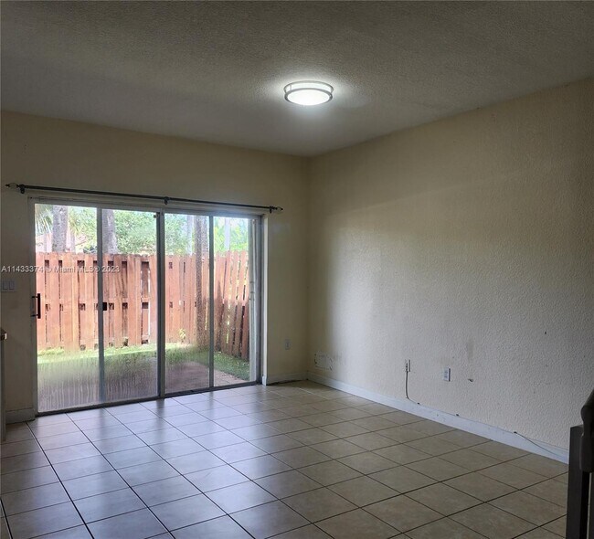 Foto del edificio - 22120 SW 93rd Pl
