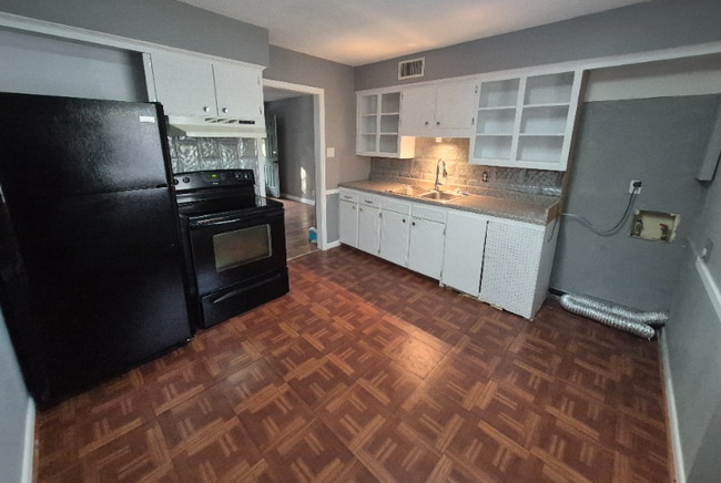 Building Photo - 14 S Lafayette St