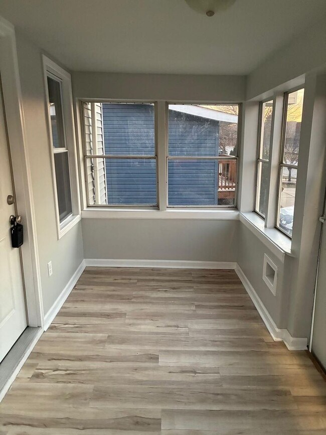 Foto del edificio - Charming 2-Bedroom Home in Hammond, IN