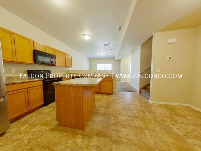 Foto del edificio - 7555 Red Creek Vw