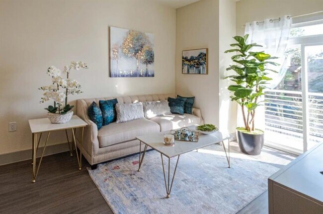 Foto del edificio - 6955 Turtlewood Dr