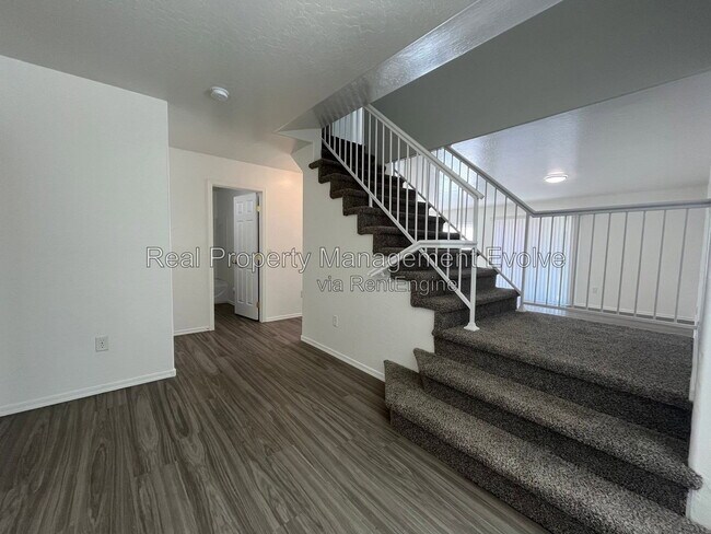 Foto del edificio - 7347 N 72nd Dr