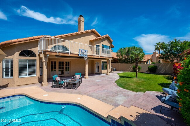 Foto del edificio - 1660 W Honeysuckle Ln