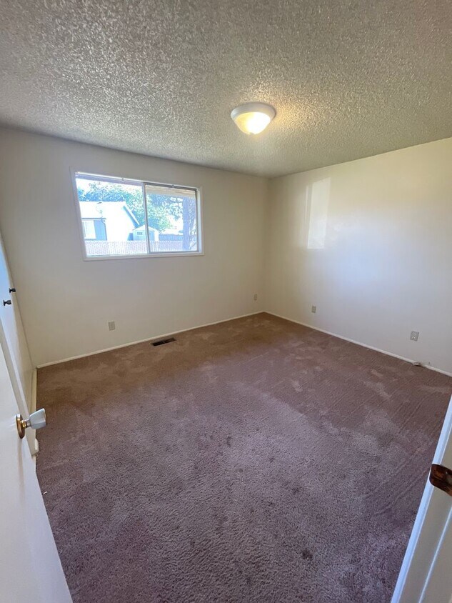 Foto principal - 770 W Airway Rd