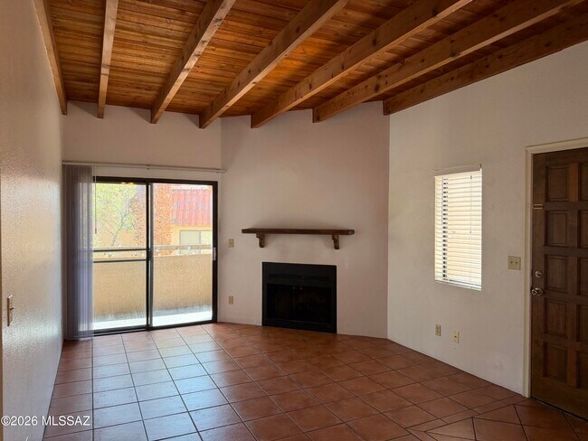 Building Photo - 5750 N Camino Esplendora