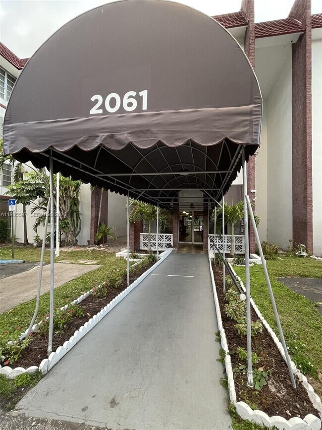 Foto del edificio - 2061 NW 47th Terrace