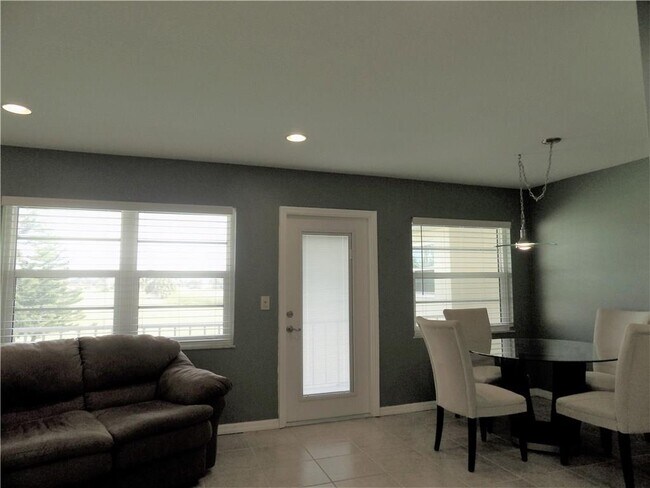 Foto del edificio - 20 Pine Arbor Ln