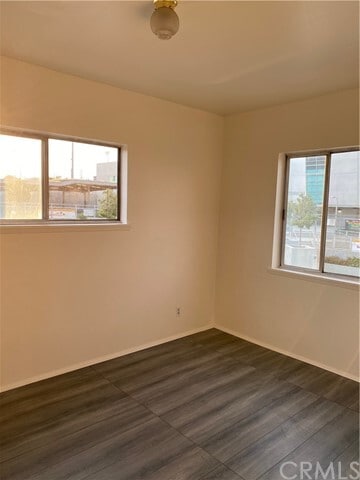Building Photo - 424 N Marianna Ave