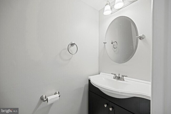 Foto del edificio - 7442 Adams Park Ct