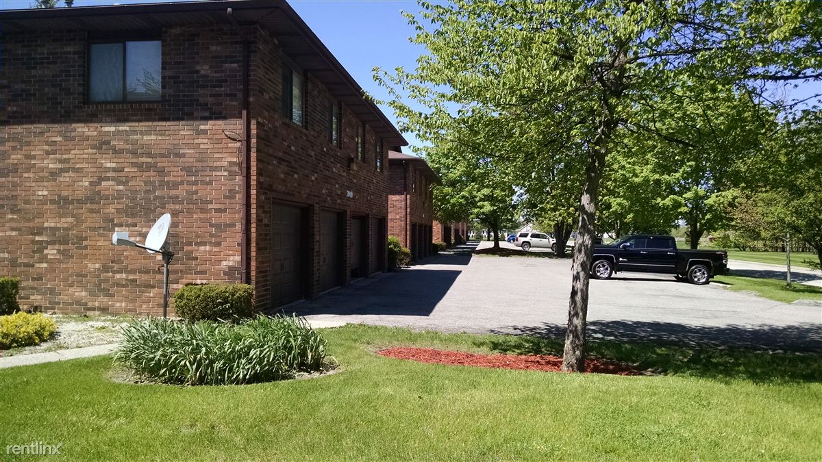 3909 Cabaret Trl W, Saginaw, MI 48603 Condo for Rent in Saginaw, MI