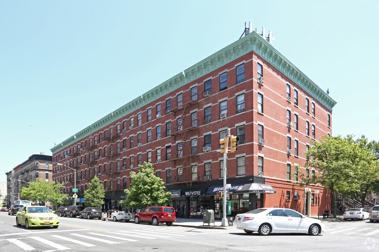 Foto del edificio - 2470-2482 Frederick Douglass Blvd