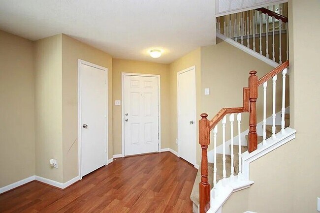 Foto del edificio - 14911 Trinity Meadow Dr