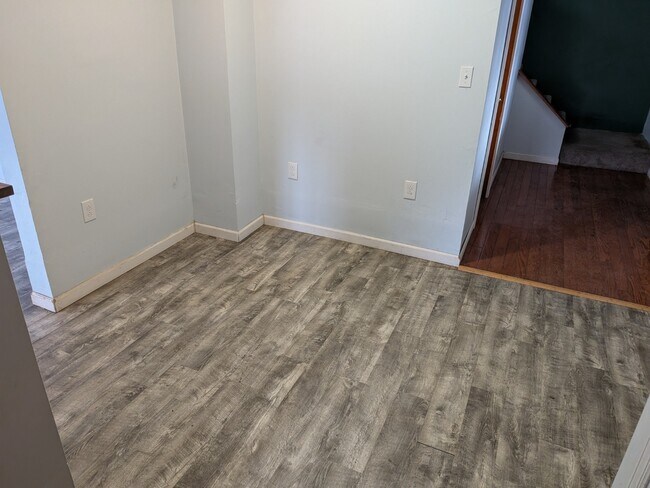 Foto del edificio - Three bedroom home in McDonald PA