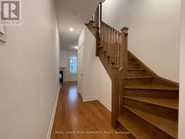 Building Photo - 26 Banshee Ln